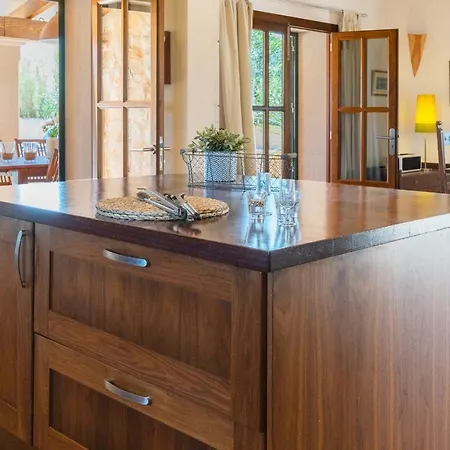 Holiday home Finca Poas Llombarts