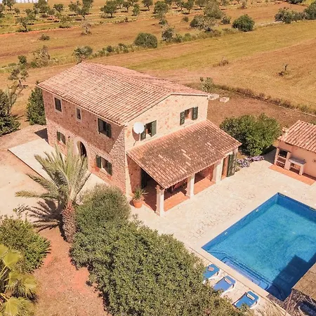 Holiday home Finca Poas Llombarts