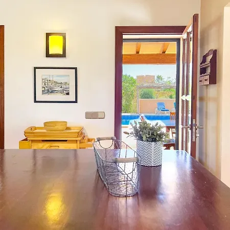 Finca Poas Ferienhaus Llombarts