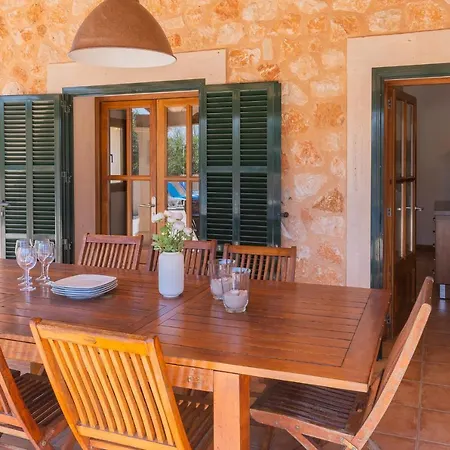 Ferienhaus Finca Poas Llombarts